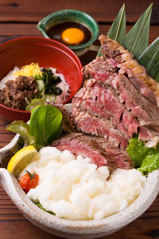 淡路牛メレンゲ雲のデラックス丼